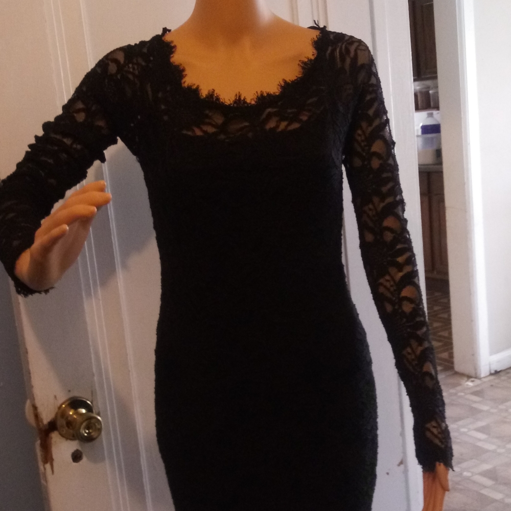 JUMP DRESS - Picture 1 of 5